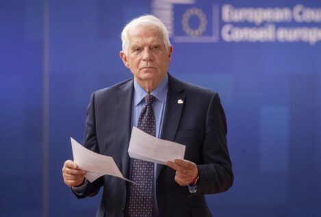 Borrell tilda de «arbitraria» la suspensión del partido ganador de los comicios en Guatemala