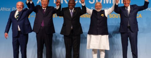 Los Brics se amplían con Arabia Saudí, Irán, Etiopía, Argentina, Emiratos Árabes y Egipto