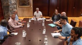 Canarias se coordinará con ONG, fuerzas de seguridad y Salvamento tras el alza migratorio
