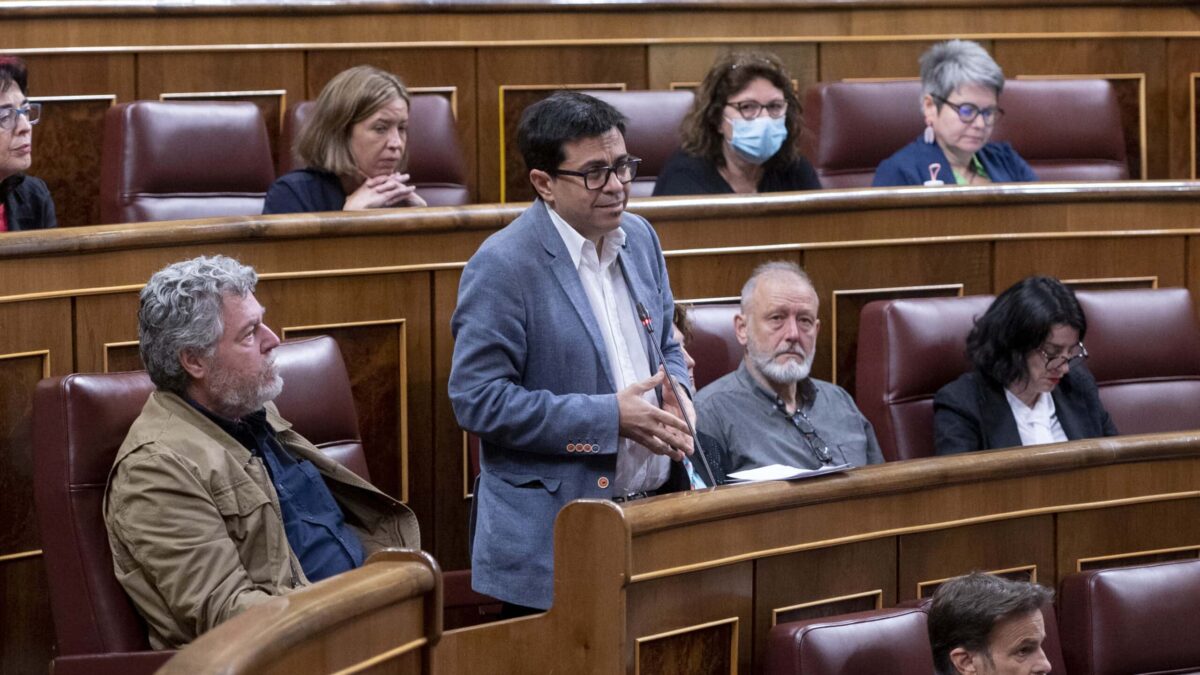 Los comunes defienden el «olvido penal» de la amnistía para desbloquear la investidura