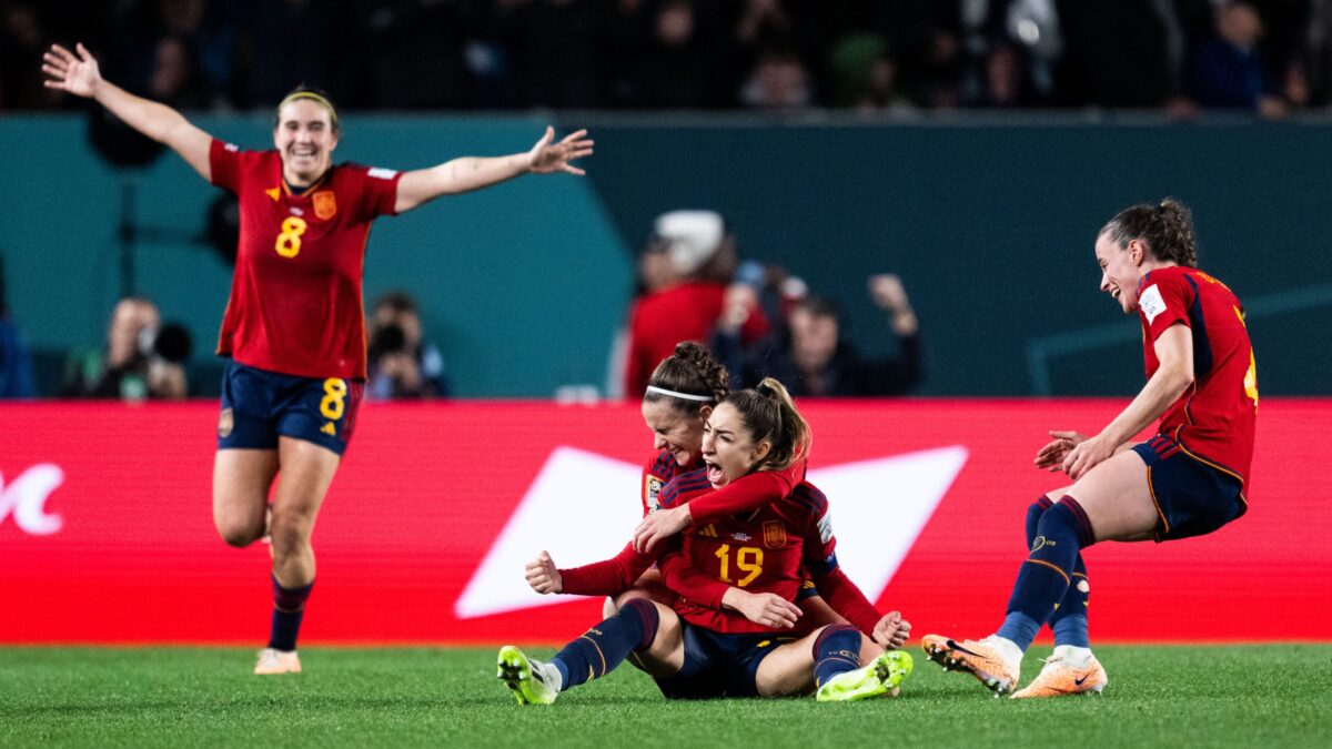 La selección femenina de fútbol hace historia y se mete en la final del Mundial