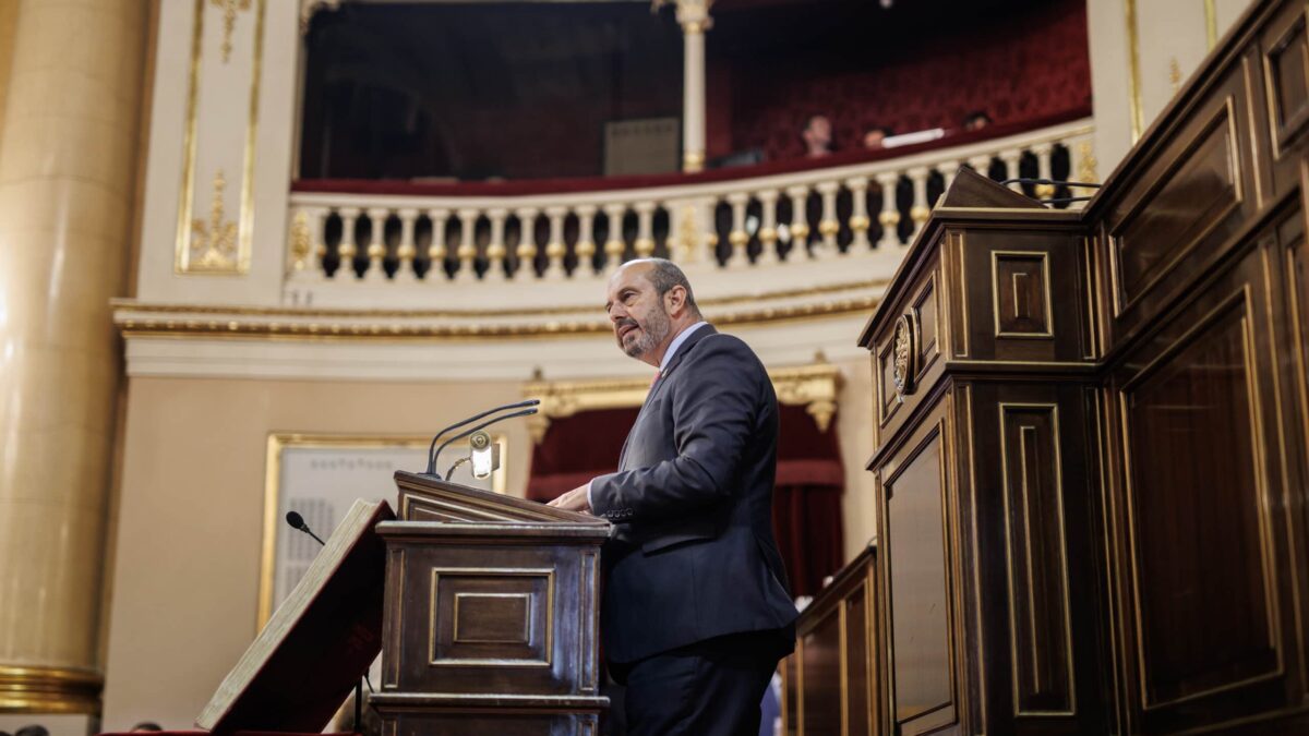 El PP avisa que permitir las lenguas cooficiales en el Congreso es «una cortina de humo»