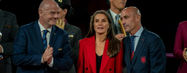 La FIFA suspende a Rubiales durante 90 días y le prohíbe contactar con Jenni Hermoso