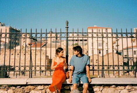'Un cuento perfecto': Netflix vive un amor de verano con una breve comedia romántica