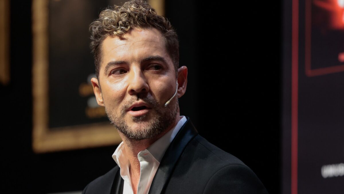 David Bisbal explota tras ser acusado de defecar en el Metro a ritmo de ‘Bulería’