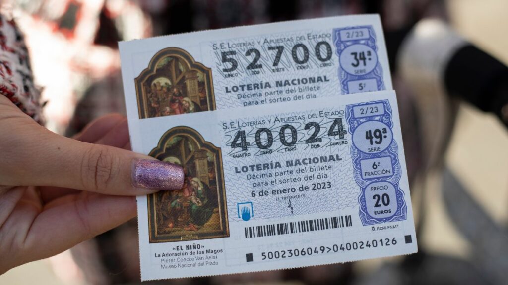 ¿Cuánto costaría comprar todos los décimos de la Lotería de Navidad?