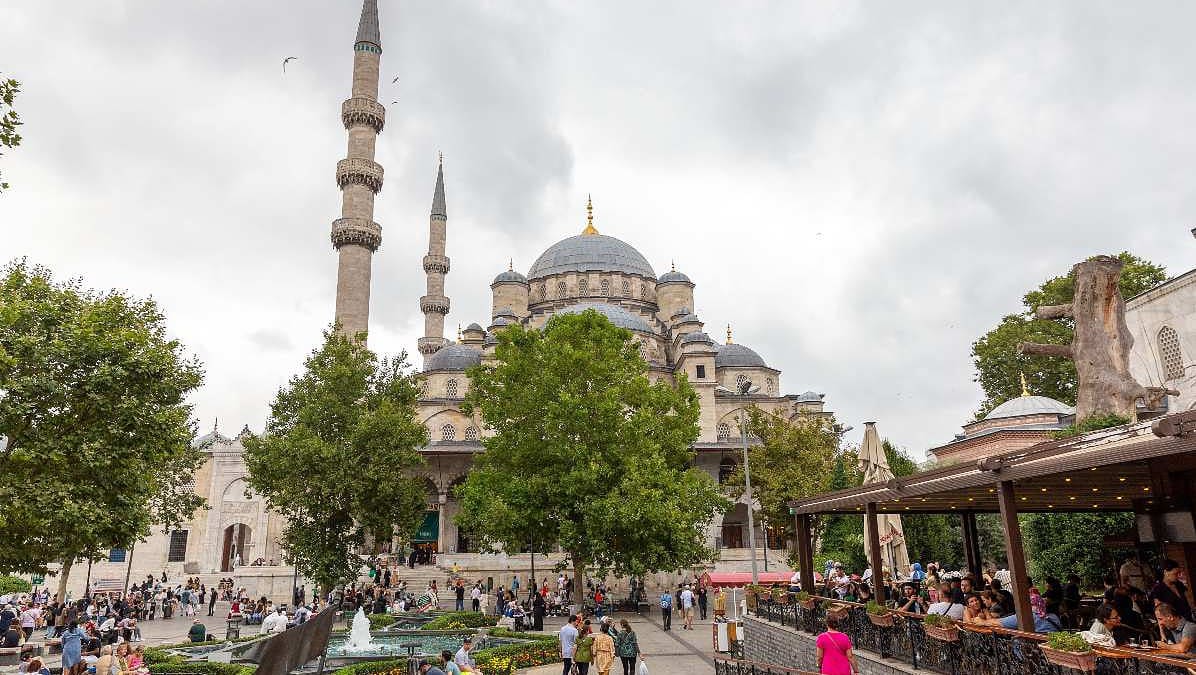 La competencia de Turquía y Marruecos pone en riesgo que el turismo firme un año récord