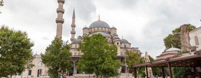 La competencia de Turquía y Marruecos pone en riesgo que el turismo firme un año récord