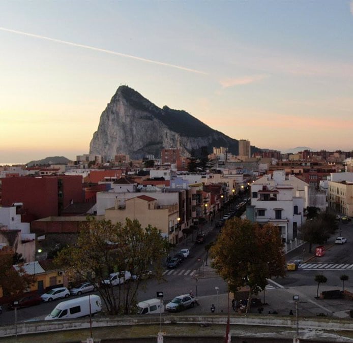 Gibraltar denuncia la acción de una embarcación española en aguas británicas