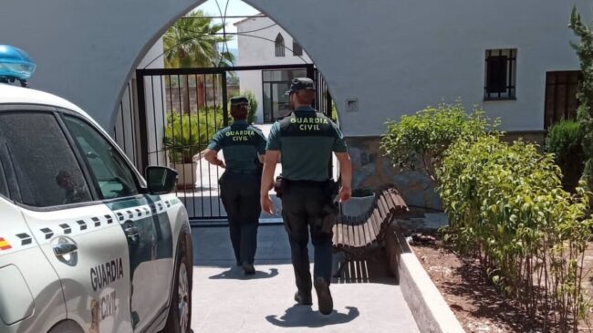 Detenido un hombre por profanar cinco tumbas en el cementerio de Alfarrasí (Valencia)