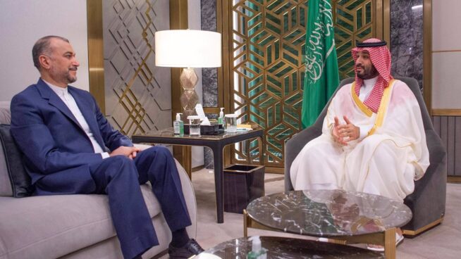Bin Salmán visitará Irán en un deshielo definitivo entre la república islámica y Arabia Saudí