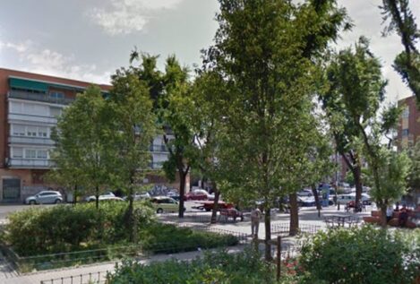 Disparan y apuñalan a un joven de 22 años en un parque de Carabanchel (Madrid)