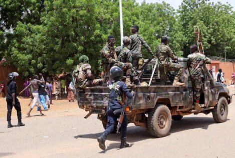 Evacuados de Níger una veintena de españoles tras el golpe de Estado en el país africano