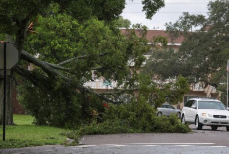 El huracán 'Idalia' provoca el cierre temporal de varios aeropuertos de Florida (Estados Unidos)