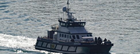 Reino Unido estudia poner dispositivos GPS a los solicitantes de asilo