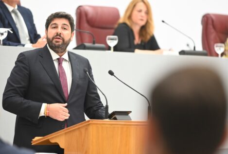 López Miras rechaza un Gobierno con Vox en Murcia porque suma más que toda la izquierda