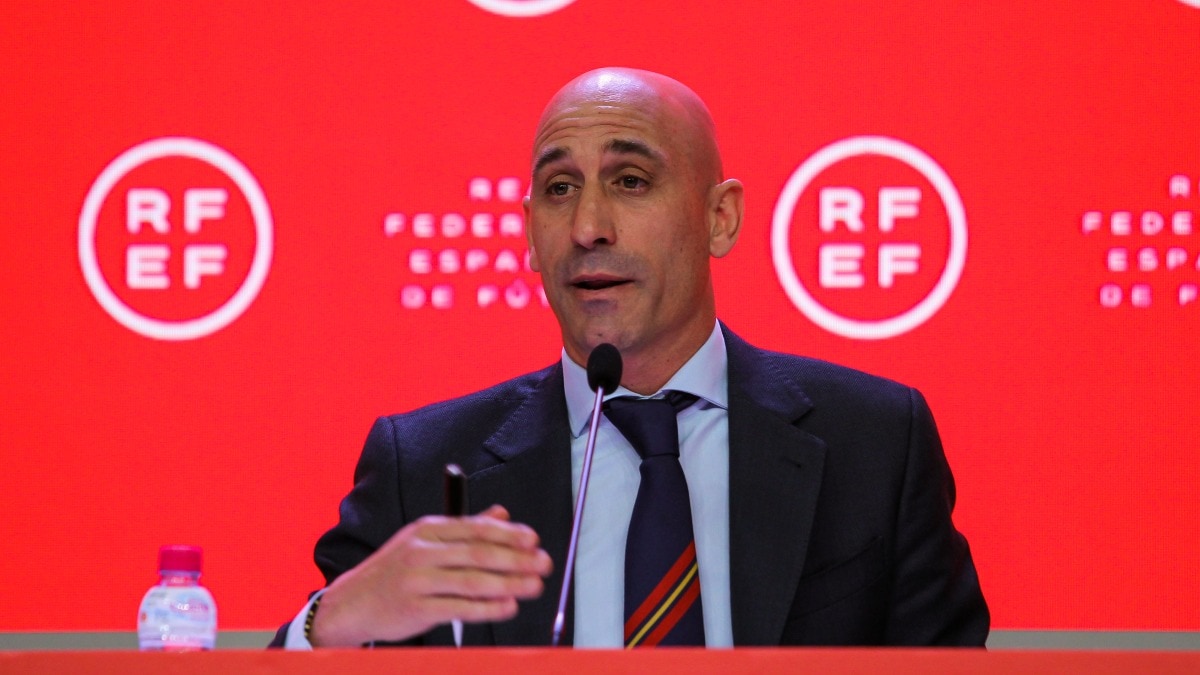 La RFEF despoja a Rubiales de sueldo y el resto de beneficios de su puesto