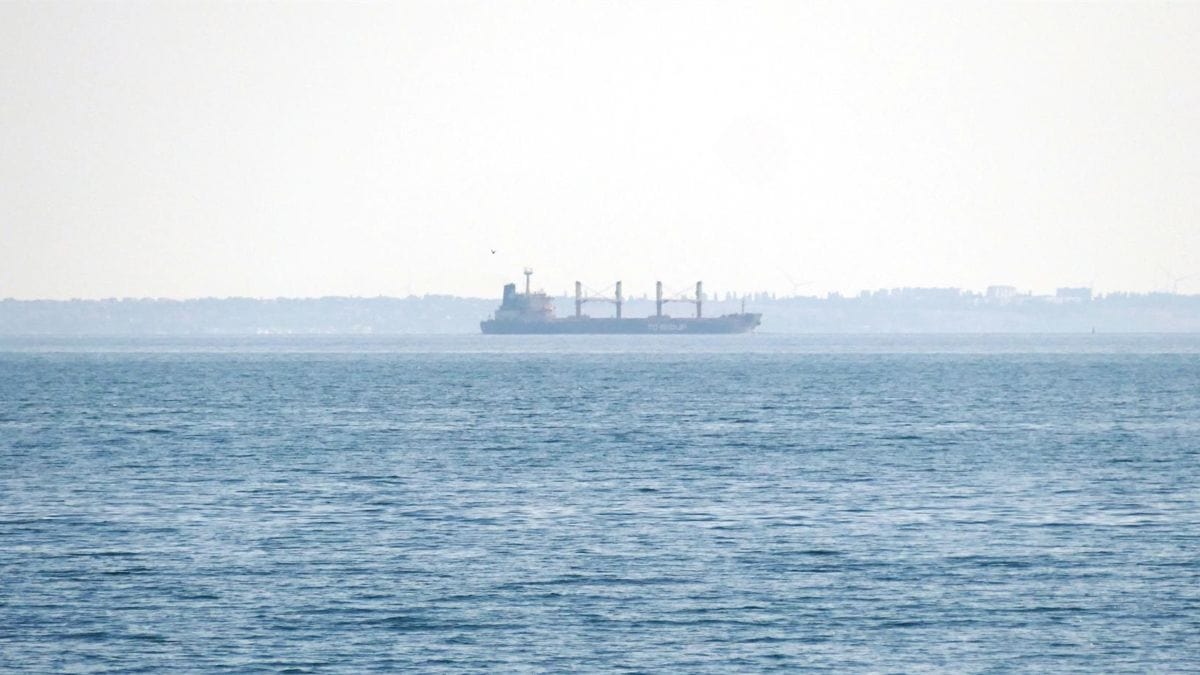 Rusia asegura haber «destruido» un barco militar ucraniano en el mar Negro