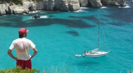 Se desata la polémica en Menorca por permitir el acceso de coches a una playa virgen