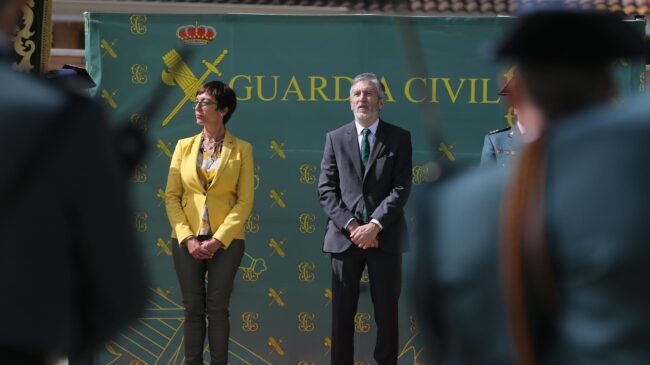 Marlaska condecora a la directora de la Guardia Civil que firmó el cese de Pérez de los Cobos