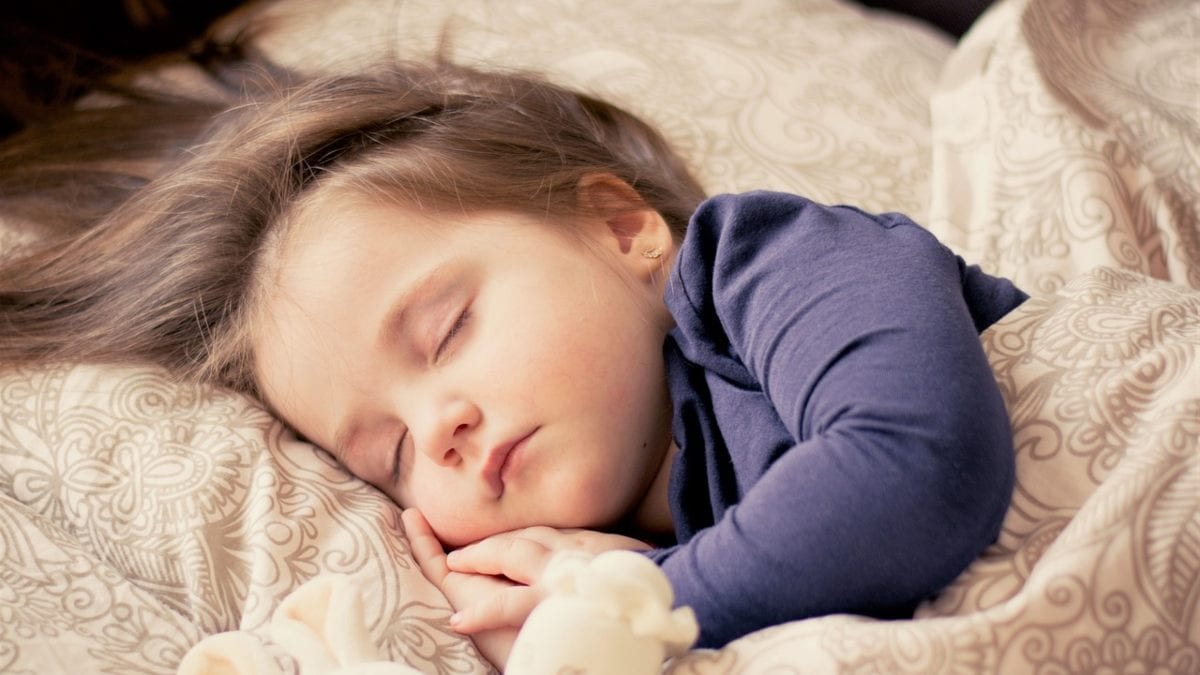 Rutina de sueño: cómo mantener los horarios de los niños en vacaciones