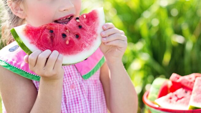 Técnicas efectivas para que los niños tomen menos azúcar