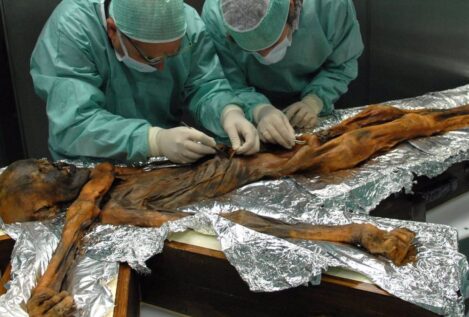 Ötzi: revelan que la momia europea más antigua era en realidad un hombre calvo y de piel oscura