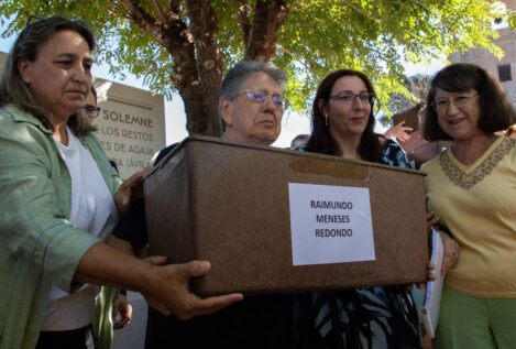 Doce familias reciben los primeros restos del Valle de los Caídos: «Por fin se cierra la herida»