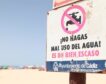 Las duchas de las playas de Cádiz, cerradas para «ahorrar agua» en plena sequía