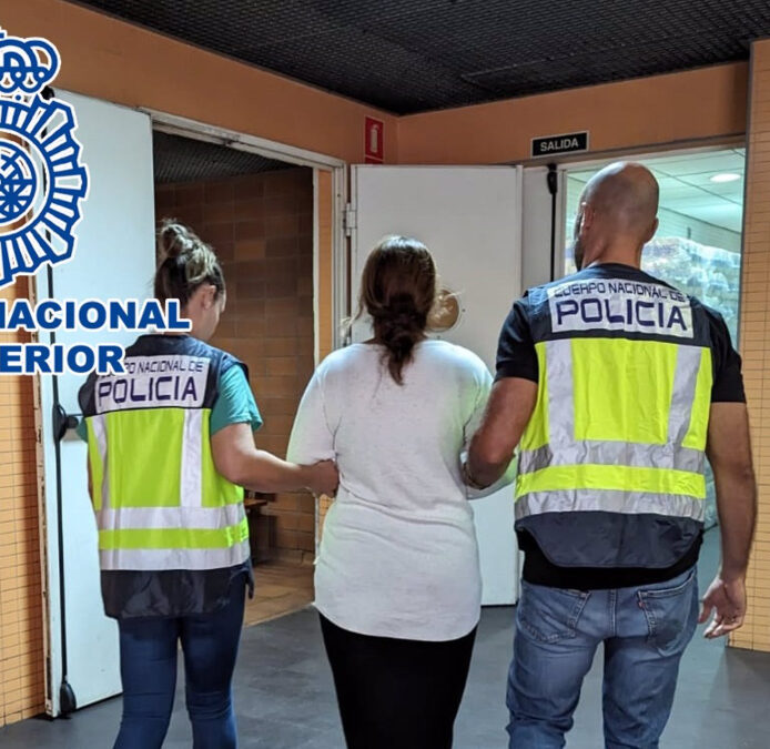 Detienen a una mujer en Alicante por ofrecer actos sexuales a ancianos para robarles