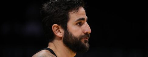 LeBron James destaca la «enorme carrera» de Ricky Rubio