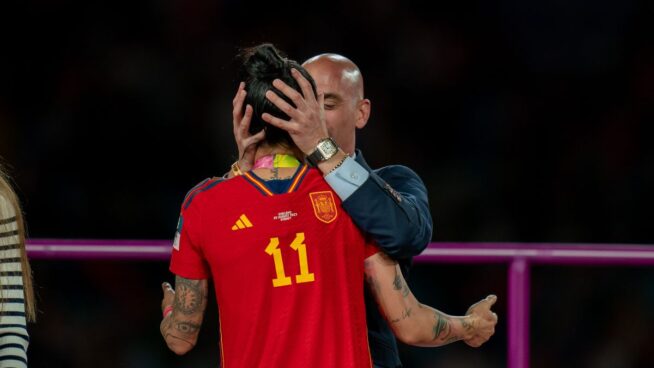 Los huevos de Luis Rubiales frente a los ovarios de Jenni Hermoso