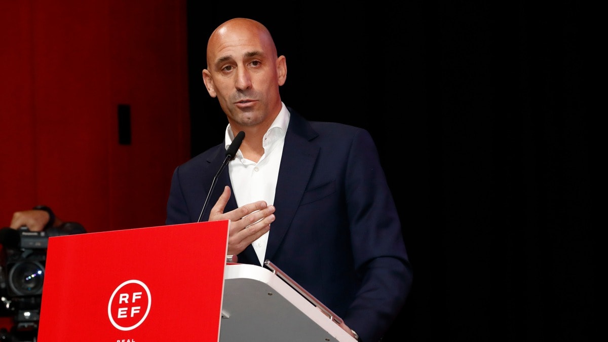 Luis Rubiales: «NO VOY A DIMITIR»