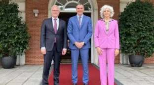 El Gobierno oculta los detalles del plan de 10.000 millones firmado con la naviera Maersk