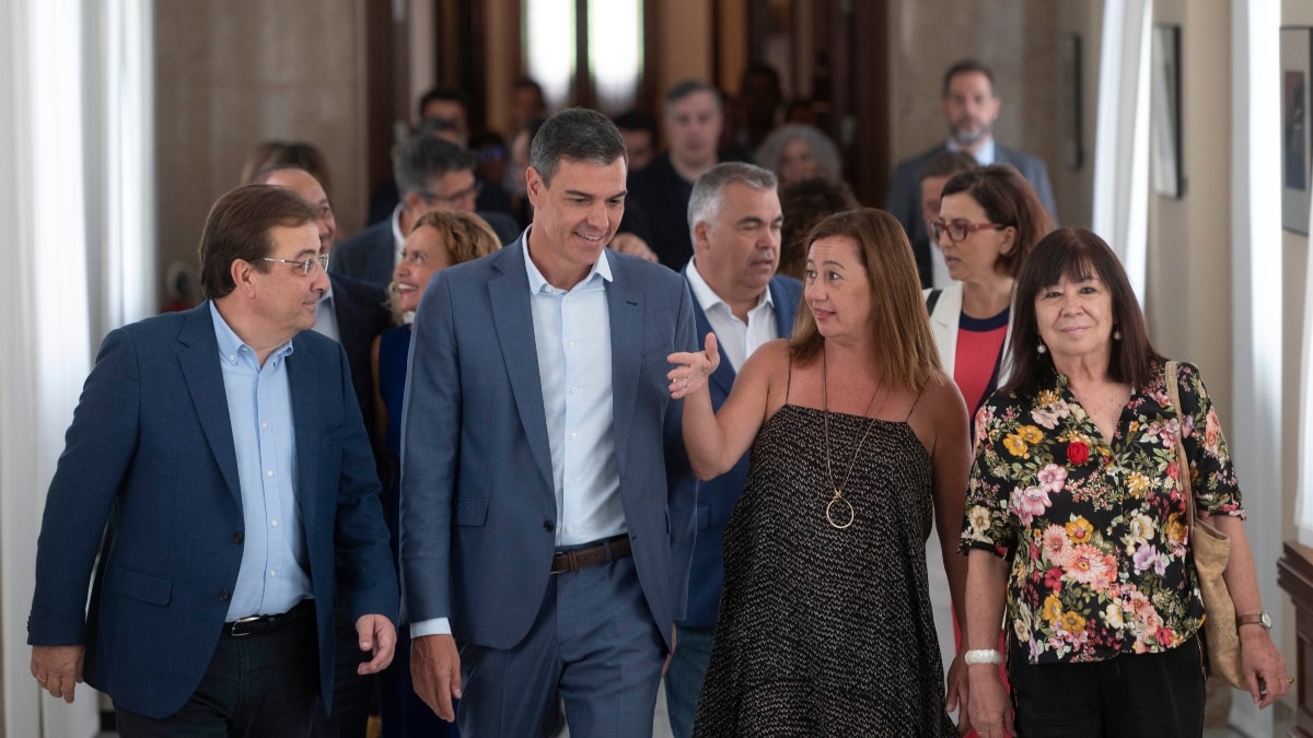 Sánchez arremete contra el PP: «No es la hora de presiones al Rey ni de cábalas mágicas»