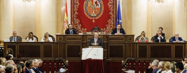 El Senado compra 350 iPhone 14 y gastará 1,2 millones para dar mantenimiento a 450 móviles