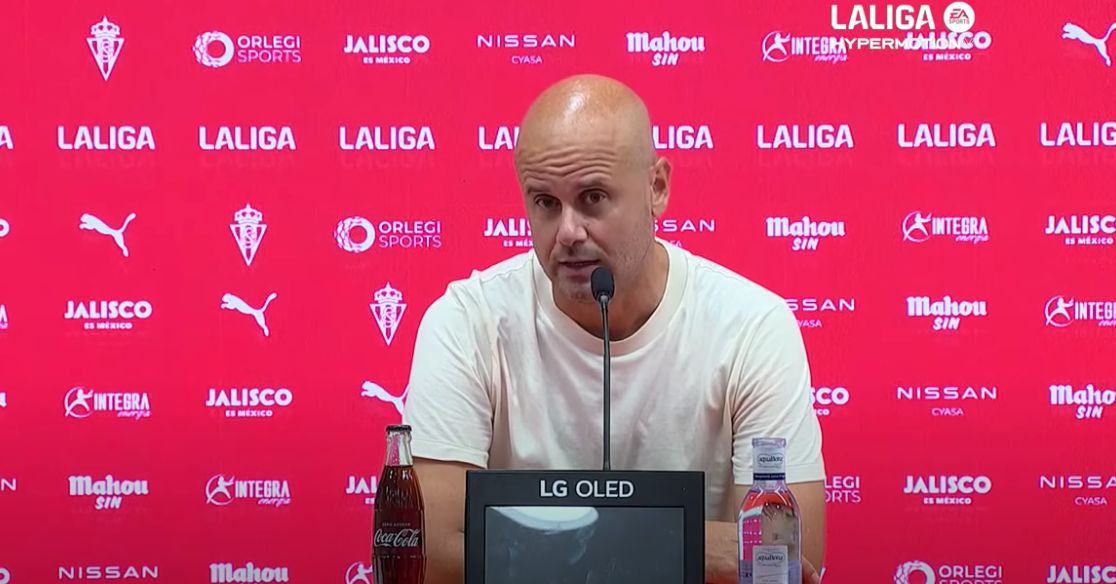 El entrenador del Sporting pide disculpas por comparar el gol con «las chicas en la discoteca»