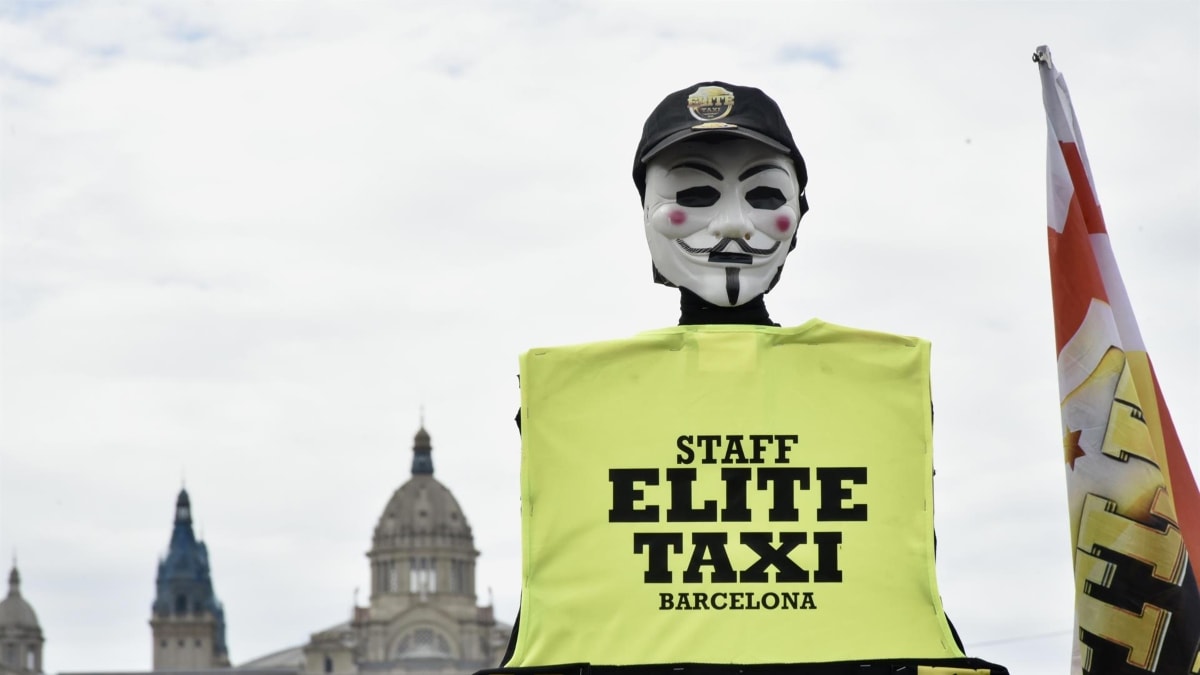 Una asociación de taxis amenaza con bloquear los accesos a Barcelona del 1 al 4 de septiembre