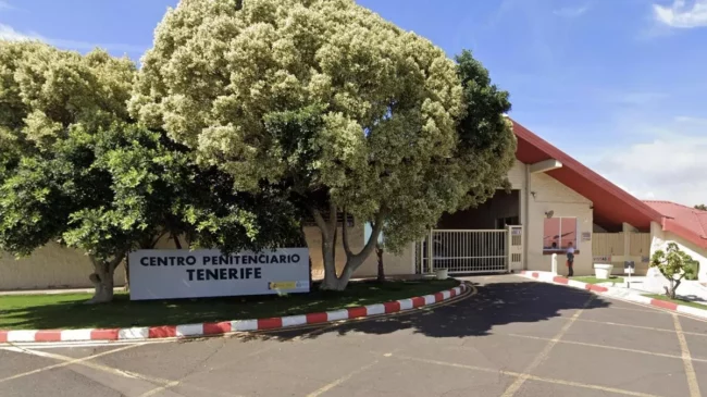 Caos en la cárcel de Tenerife por el incendio: 800 presos sin agua durante 48 horas