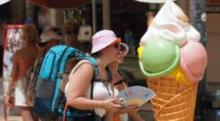 El sur de Europa perderá al 10% de los turistas en verano si las olas de calor se repiten