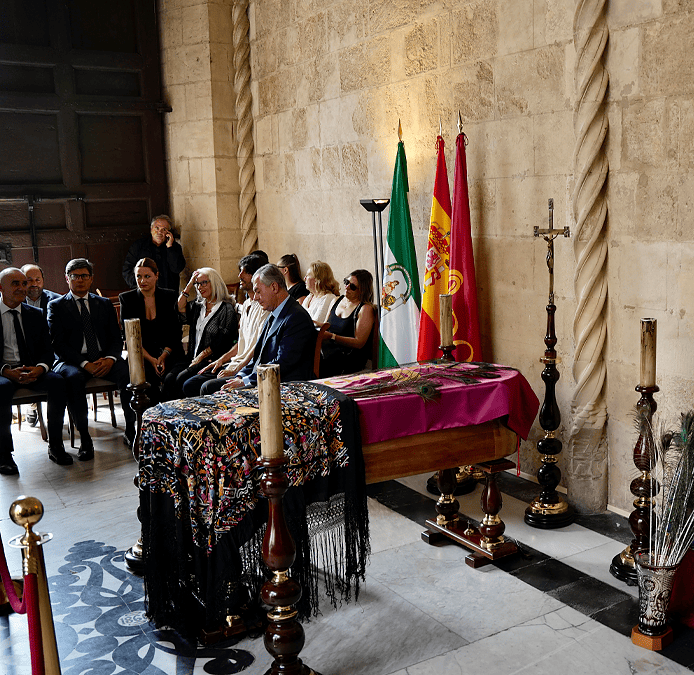 El funeral de María Jiménez en Sevilla, en imágenes