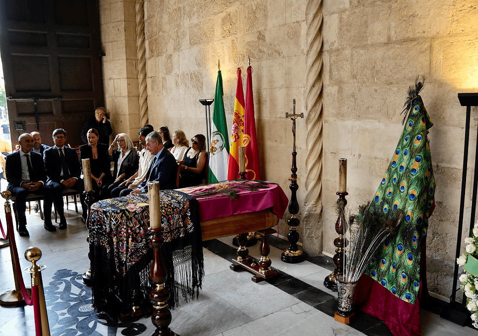 El funeral de María Jiménez en Sevilla, en imágenes