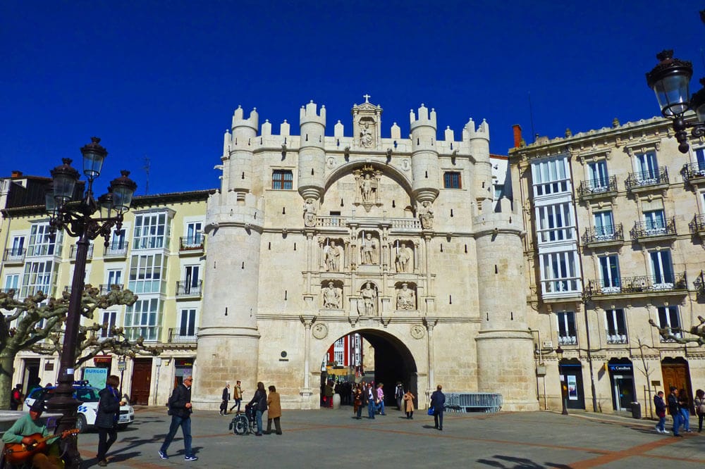 Qué ver en Burgos: descubre el encanto de su catedral, su castillo y sus pueblos medievales