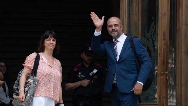 Condenan al exconseller Buch a cuatro años de prisión por fichar al escolta de Puigdemont