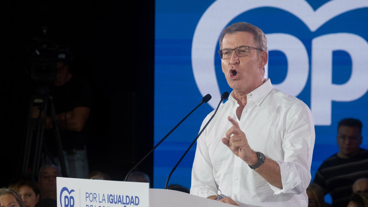 El PP priorizará la bandera de España sobre las siglas del partido en el acto de este domingo