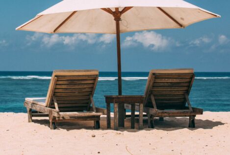 Las 10 mejores tumbonas de playa o piscina del 2024: guía de compra y preguntas frecuentes
