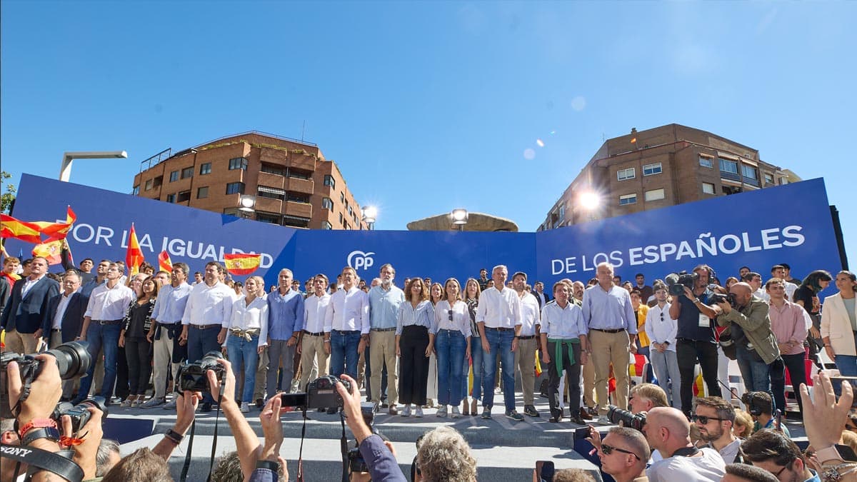 Los barones del PP arroparán a Feijóo en el Congreso durante su investidura