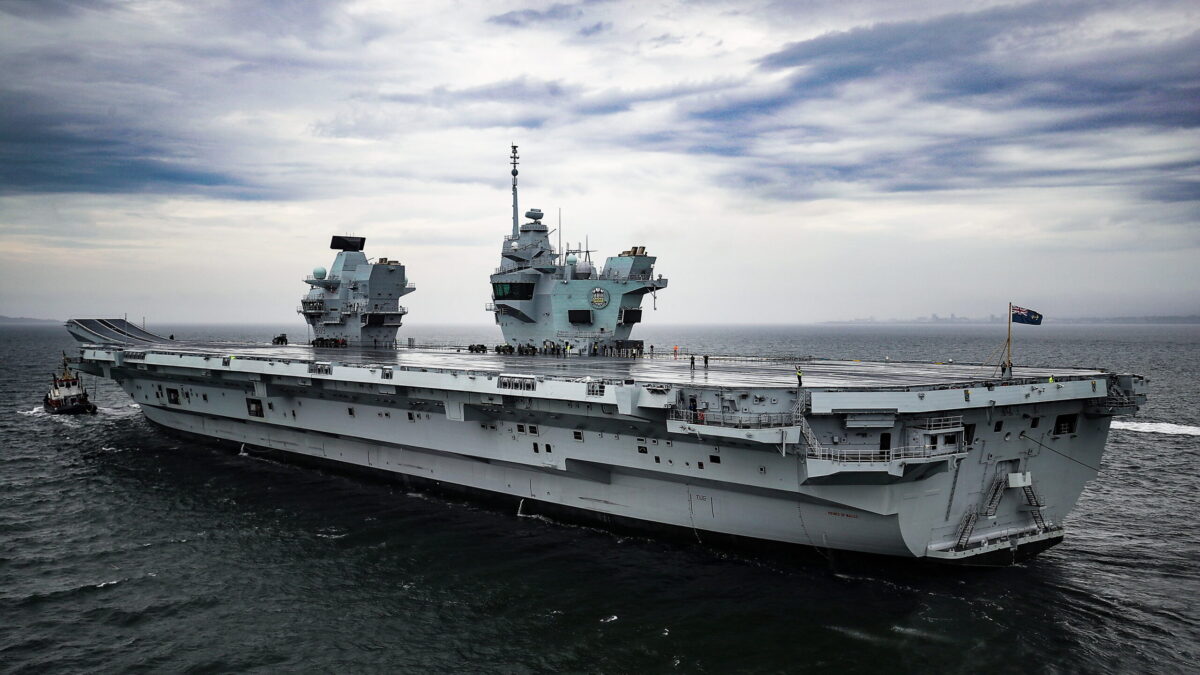 El portaaviones ‘Príncipe de Gales’ es el agujero negro de la Royal Navy Británica
