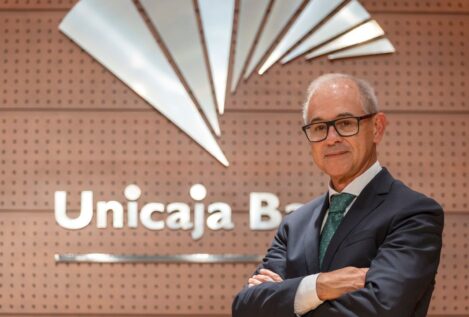 Rubiales pacifica Unicaja en tres meses al acordar un extra de 1.200 euros para la plantilla