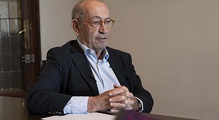 La expulsión de Redondo enciende el debate sobre si el viejo PSOE debe movilizarse